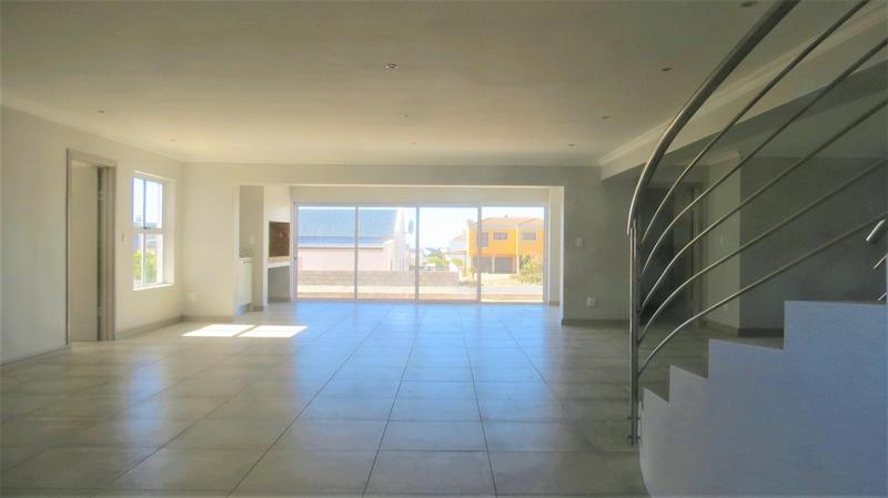 4 Bedroom Property for Sale in Myburgh Park Western Cape